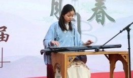 曾许星辰共赴月,曾许星辰共赴月之旅